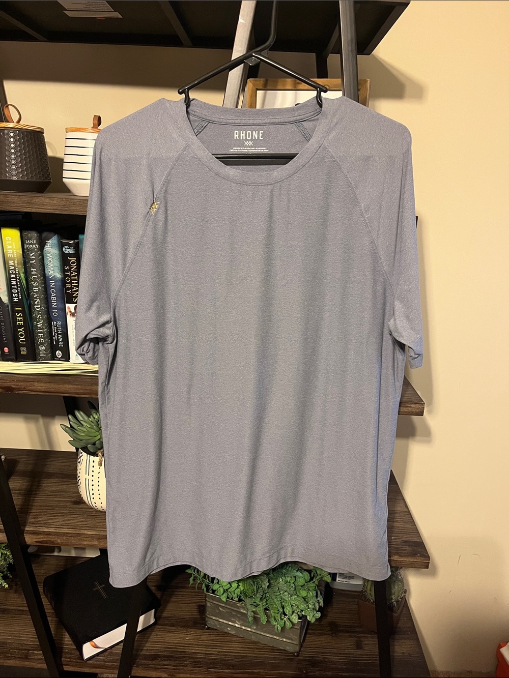 Rhône Tee Size L